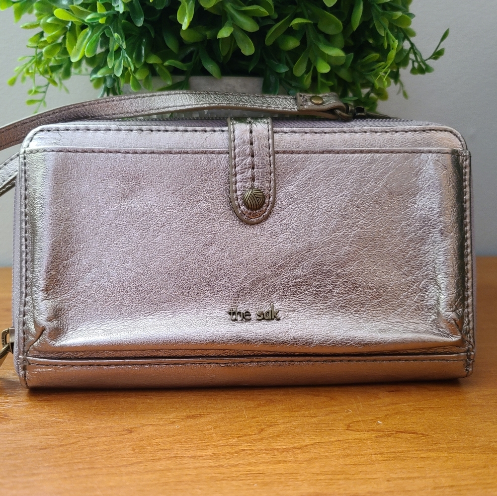 The Sak Leather Rose Gold Wallet Phone Crossbody